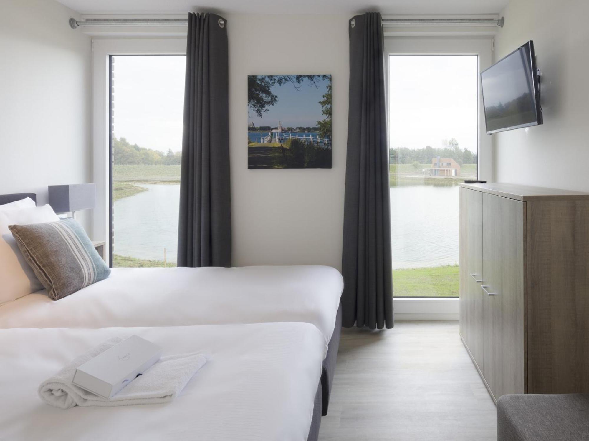 Villa Modern With 3 Bathrooms, Located Close To Veere Kamperland